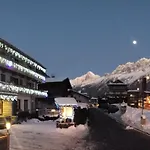 Le Saint Antoine Hotel